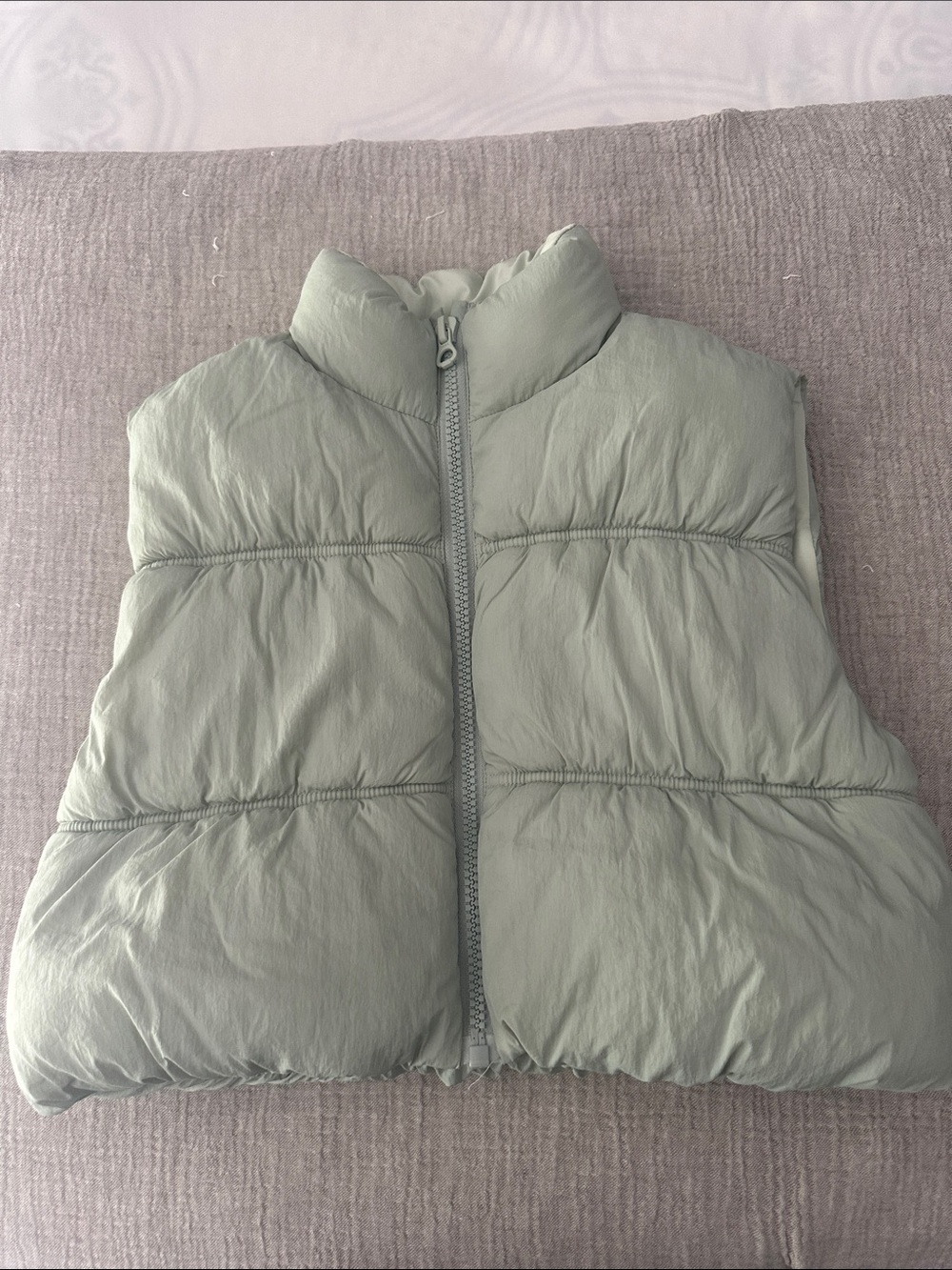 Zara Girls Kids Size 11-12 light sage green puffer vest